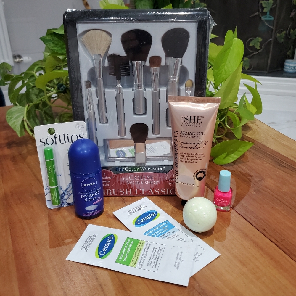 New Makeup + Skincare Bundle Pack